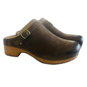 new brown leather dansko clogs size 38